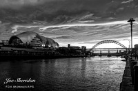 L1065127v3-web-logo-900-B&W